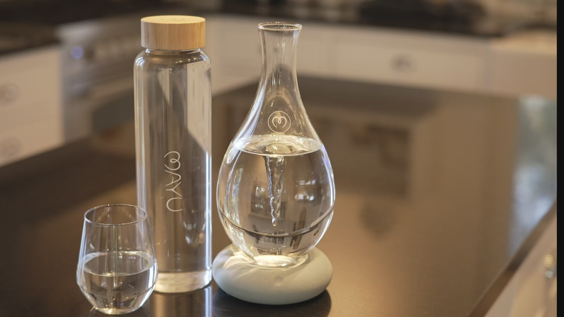 Ladda video: MAYU Glasflaska